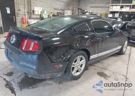 2011 Ford Mustang V6 z USA, uszkodzony, nr VIN 1ZVBP8AMXB5118788